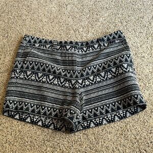 Loft Navy and White Aztec Print Shorts Size 6